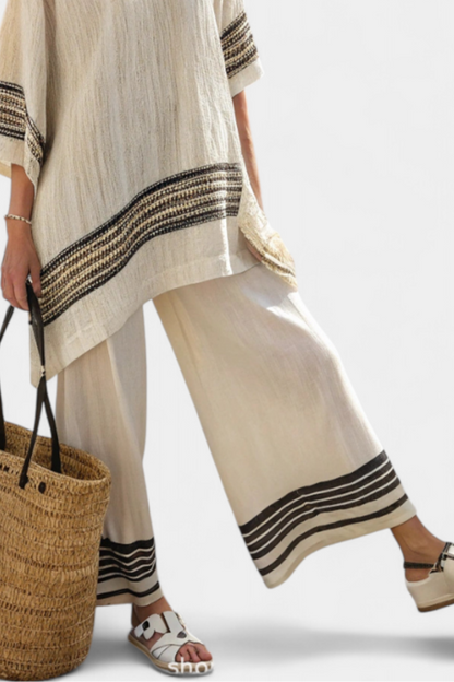 LUCIA LOPEZ™ |  Conjunto Mediterráneo Con Detalle A Rayas Negras