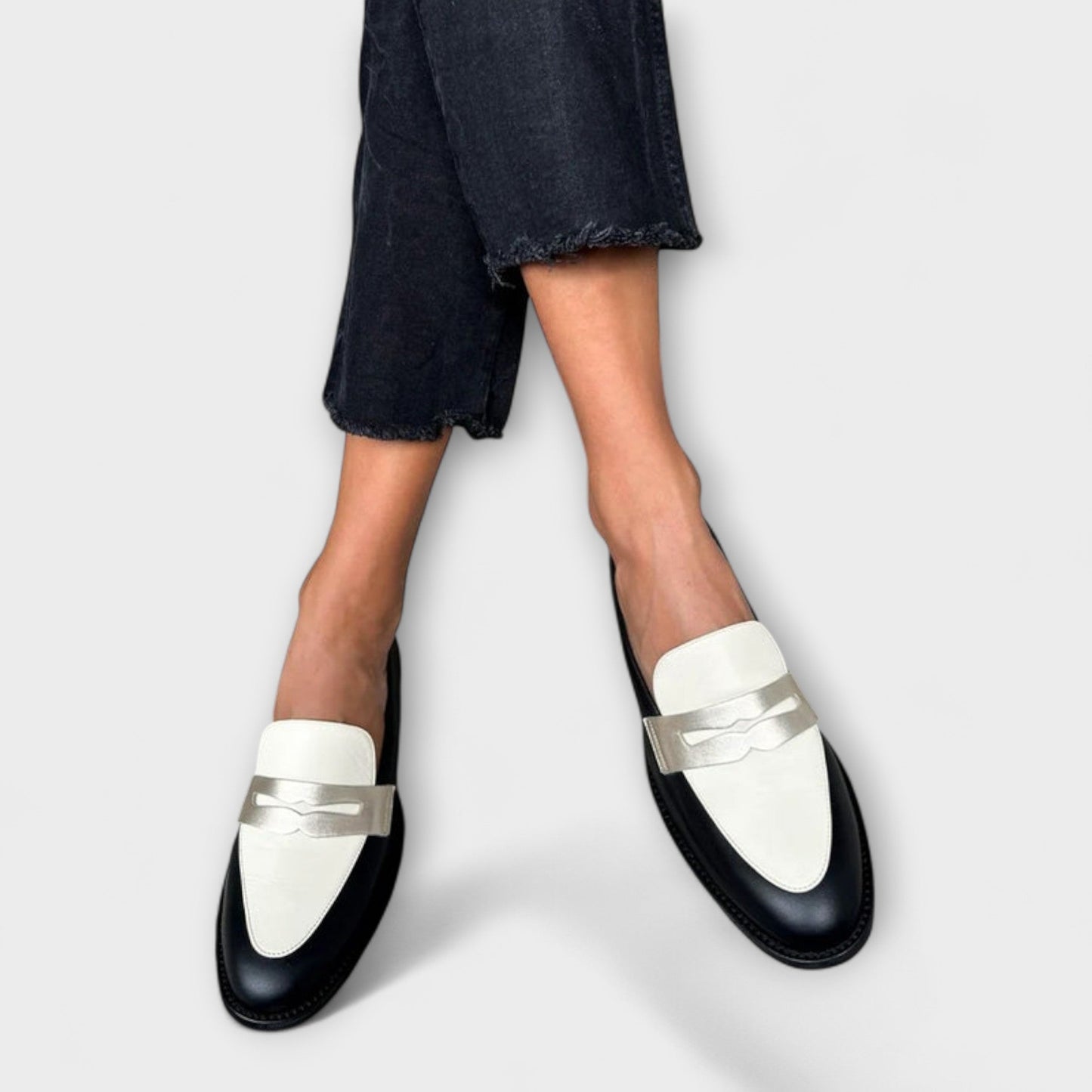 ROCIO™ | Mocasines Con Detalles Metálicos