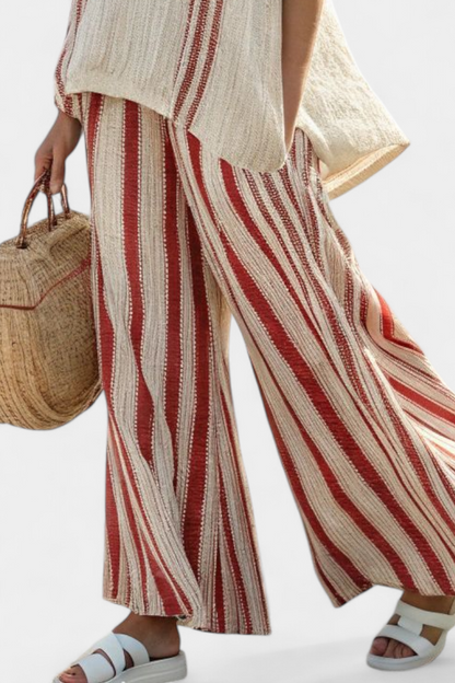 LUCIA LOPEZ™ | Conjunto De Dos Piezas Con Rayas Rojas Y Silueta Texturizada