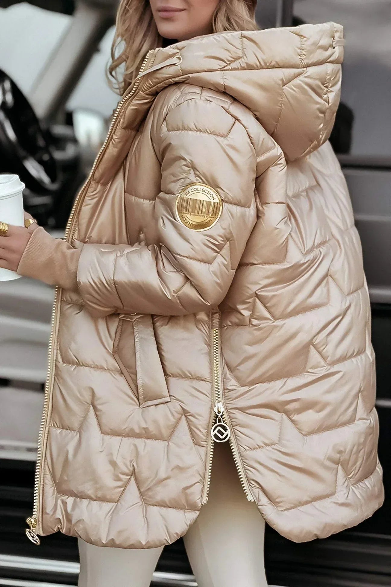 MANUELA™ | Campera Elegante Con Capucha